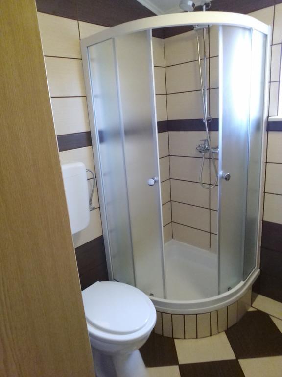Tomek Apartment Vir Luaran gambar
