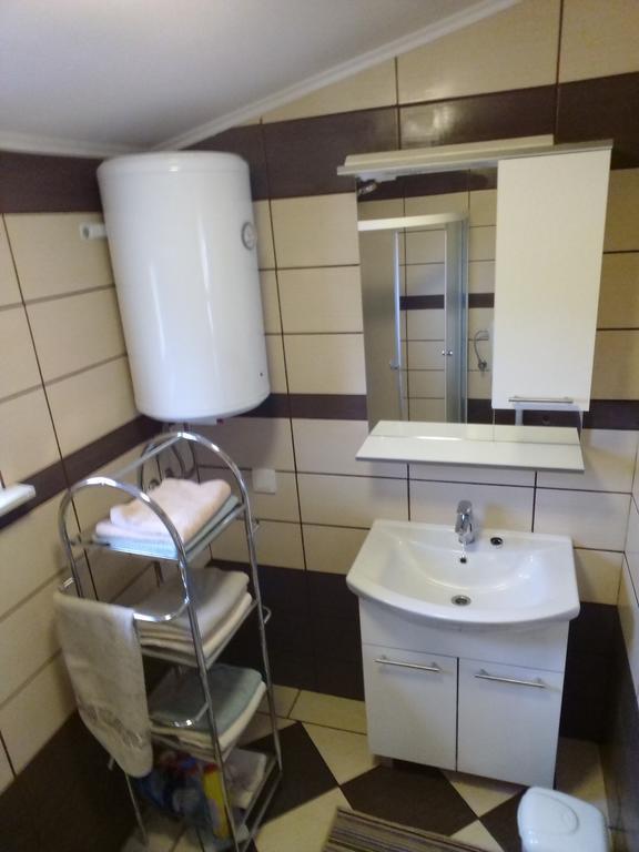 Tomek Apartment Vir Luaran gambar