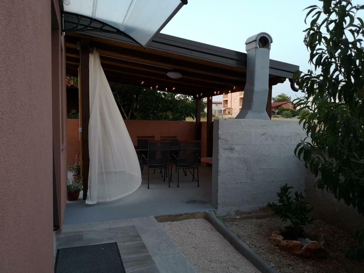 Tomek Apartment Vir Luaran gambar