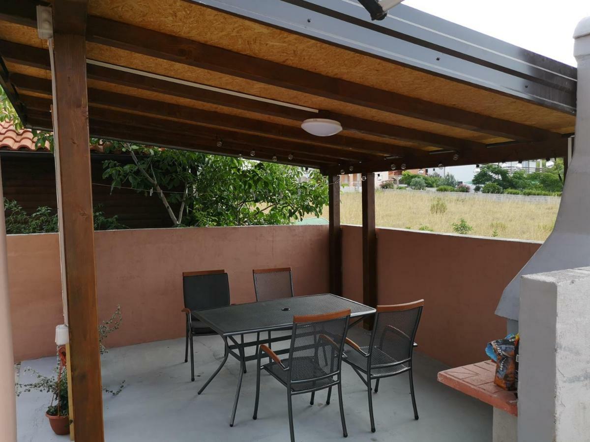 Tomek Apartment Vir Luaran gambar